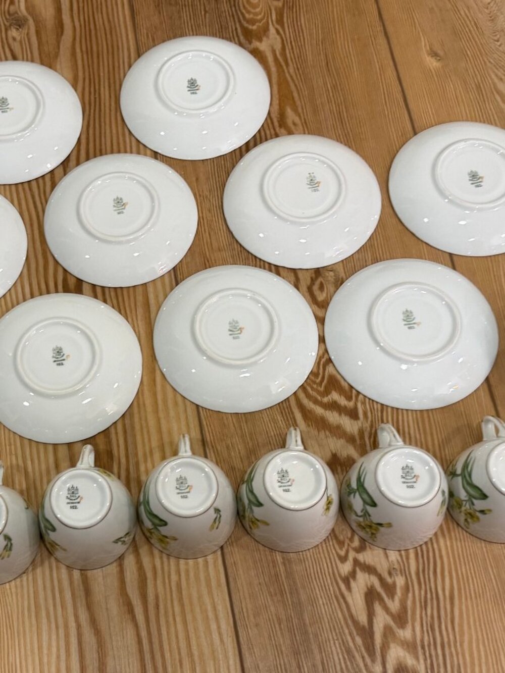 Vintage Bing & Grondahl Kjobehavan Denmark Porcelain Coffee/Tea Cup Saucer Set
